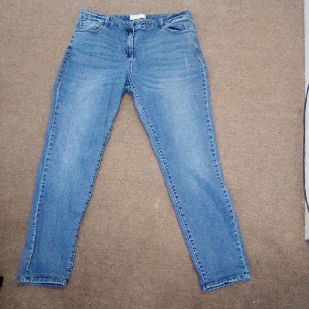 NEXT Classic Blue Women's Jeans RELAXED SKINNY MID RISE SIZE 18 LONG